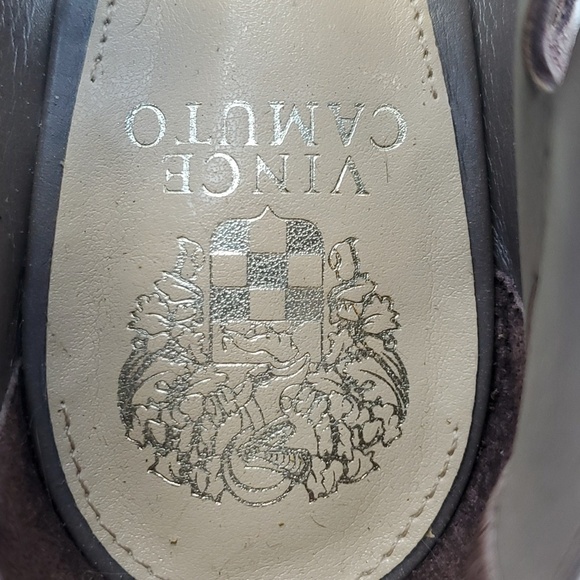 Vince Camuto Gray Taupe Suede Peep Toe Lace Up Tressa Booties 8.5 Wide Like New - Picture 10 of 10